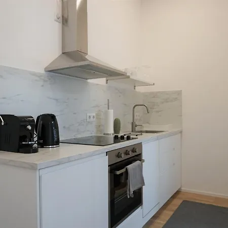 Modern 2Br Apartments - Full Kitchen - Schoenbrunn Area - 15 Mins To City Center Vídeň Exteriér fotografie