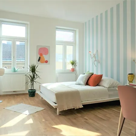 Modern 2Br Apartments - Full Kitchen - Schoenbrunn Area - 15 Mins To City Center Vídeň Exteriér fotografie