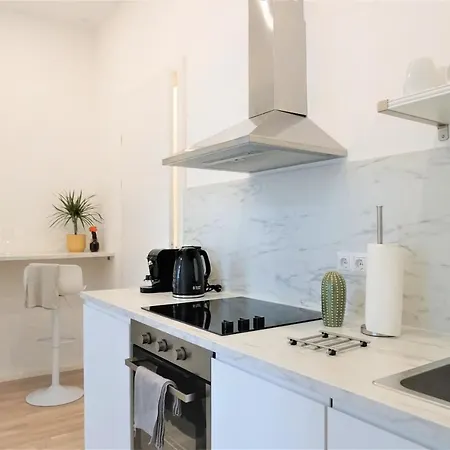 Modern 2Br Apartments - Full Kitchen - Schoenbrunn Area - 15 Mins To City Center Vídeň Exteriér fotografie